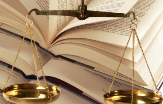 Derecho-legal-leyes-juridico_EDEIMA20130403_0006_1.jpg