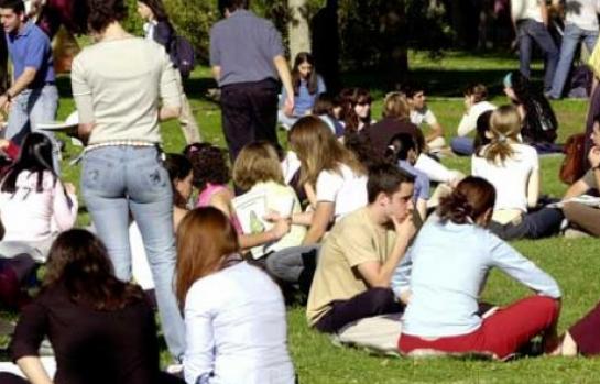 Jovenesjuventud_EDEIMA20110324_0004_1.jpg