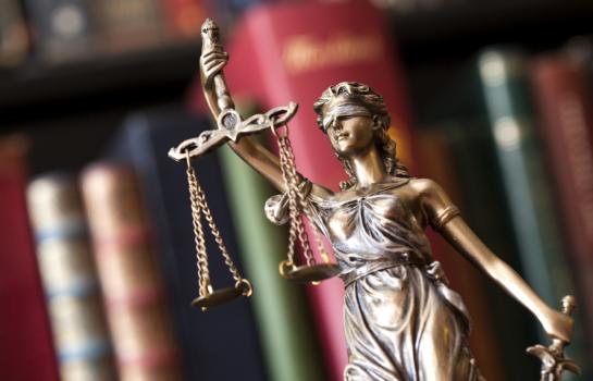 LegalJusticiatasas_EDEIMA20160729_0006_1.jpg
