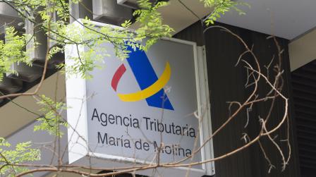 Agencia-Tributaria_EDEIMA20150424_0004_1.jpg