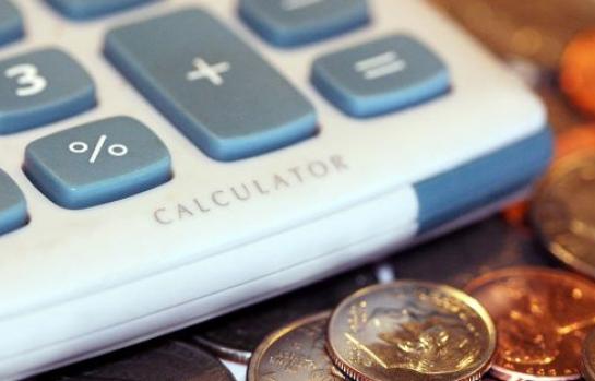 Asesoria-auditoria-contabilidad-calculadora-impuestos_EDEIMA20120507_0006_1.jpg