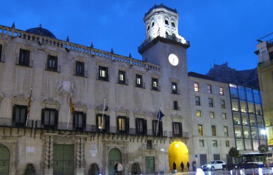 Ayuntamiento-Alicante_EDEIMA20120229_0009_1.jpg