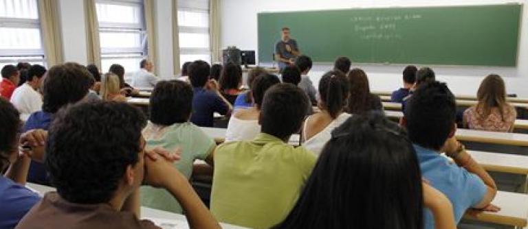 Claseeducacionescuelainstituto_EDEIMA20130313_0013_1.jpg