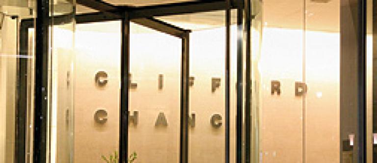 Clifford-Chance_EDEIMA20110408_0007_1.jpg