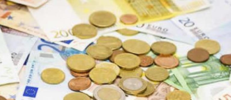 Dinero-monedas-euros-billetes_EDEIMA20130114_0003_1.jpg