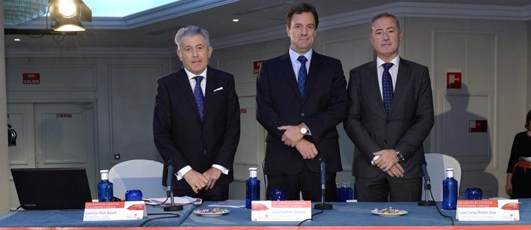 Economistas-REFor_EDEIMA20151008_0003_1.jpg