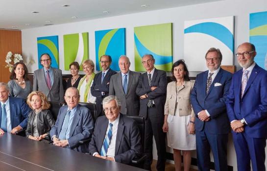 Jurado-XXIII-edicion-Premio-Pelayo_EDEIMA20170622_0003_1.jpg