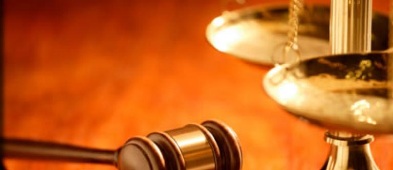 Justicia-legal_EDEIMA20110120_0035_1.jpg