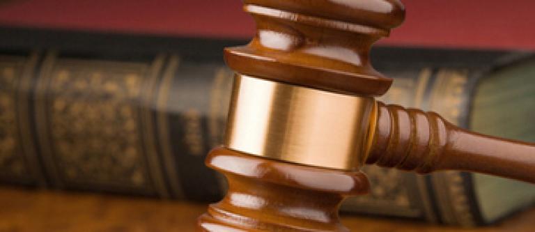 Justicia-maza-juez-derecho_EDEIMA20130603_0003_1.jpg