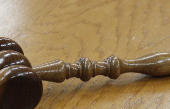 LegalJusticia_EDEIMA20160410_0005_1.jpg