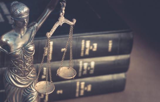 LegalJusticia_EDEIMA20171004_0009_1.jpg