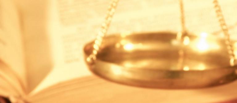 Legalmazajusticia_EDEIMA20140820_0002_1.jpg