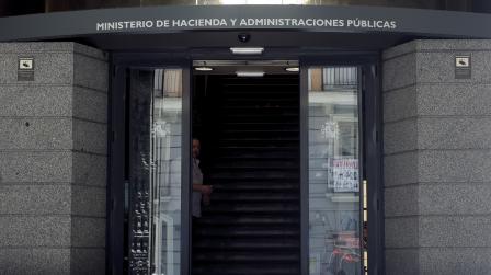 Ministerio-Hacienda-Administraciones-Publicas_EDEIMA20150629_0004_1.jpg