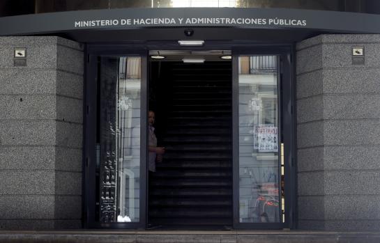 Ministerio-Hacienda-Administraciones-Publicas_EDEIMA20150629_0004_1.jpg