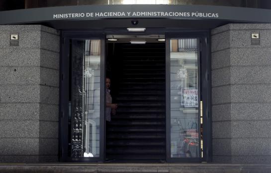 Ministerio-Hacienda-Administraciones-Publicas_EDEIMA20150629_0004_1.jpg