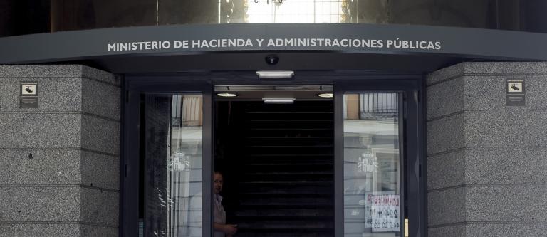 Ministerio-Hacienda-Administraciones-Publicas_EDEIMA20150629_0004_1.jpg