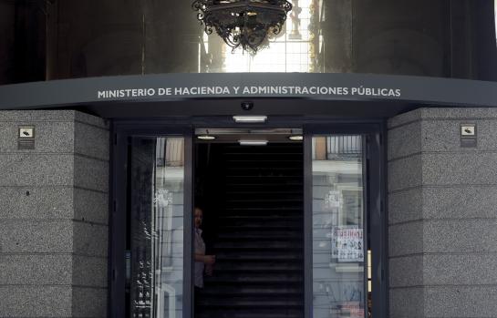 Ministerio-Hacienda-Administraciones-Publicas_EDEIMA20150629_0004_1.jpg