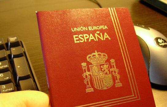 Nacionalidad-espanola-pasaporte_EDEIMA20110809_0013_1.jpg