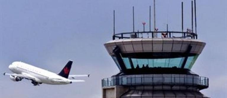 Torre-control-aeropuerto_EDEIMA20101209_0007_1.jpg