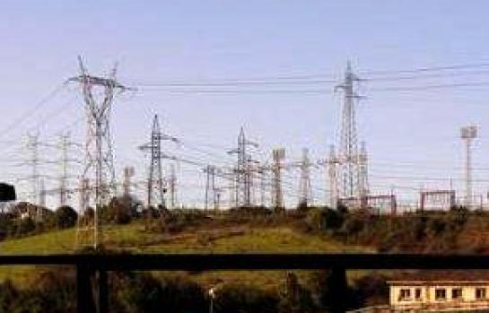 Torres-electricidad_EDEIMA20110117_0016_1.jpg