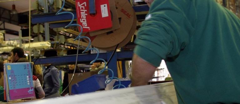 Trabajadorlaboralindustria_EDEIMA20130207_0007_1.jpg