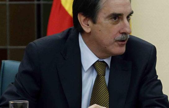 Valeriano-Gomez-Ministro-Trabajo-Inmigracion_EDEIMA20101130_0017_1.jpg