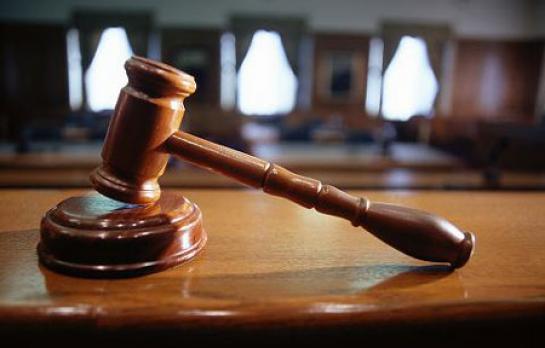 maza-juez-justicia-juicio_EDEIMA20110325_0006_1.jpg