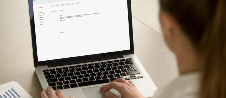 Ordenadorcorreo-electronicoemail_EDEIMA20180406_0008_1.jpg