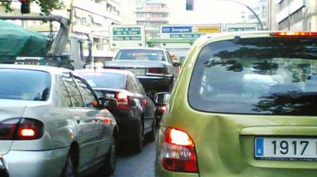 Trafico-coches_EDEIMA20110503_0006_1.jpg