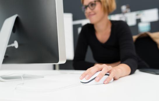 Trabajadora,laboral,ordenador