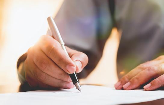 Contrato,firma,acuerdo