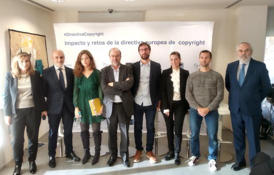 De izq a dcha María Jesús Magro; José Carlos Erdozin; Esther Torrente Heras; Miguel Pérez Subías; Carlos Mateo; Ofelia Tejerina; Greg Quillard; y Juan Pujol