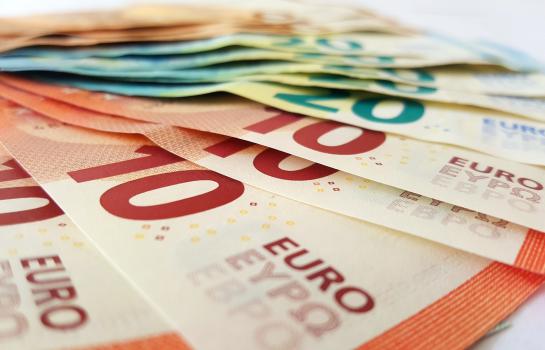 Salario-economía