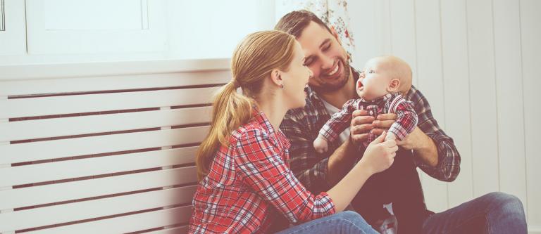 Padre-madre-menor-paternidad-maternidad