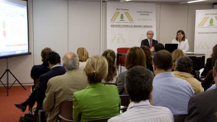 Curso de aproximación al Derecho Urbanístico