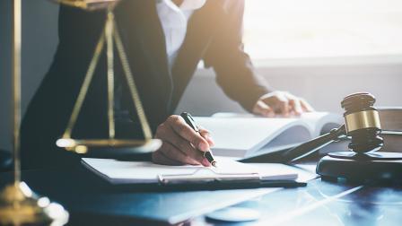 Legal-justicia-abogado