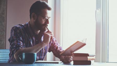 Autónomo-trabajador-escritor