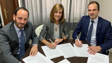 01042019 Foto firma cortina (seleccionada)