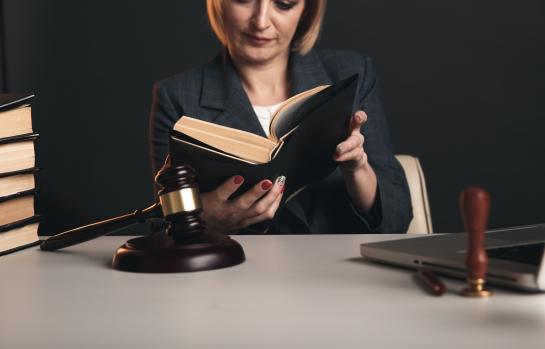 Jueza-abogada-legal