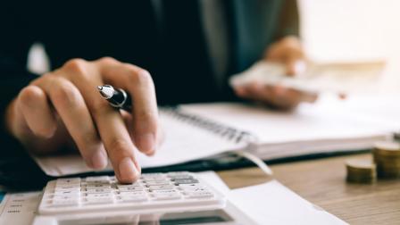 Economía-contabilidad-asesor