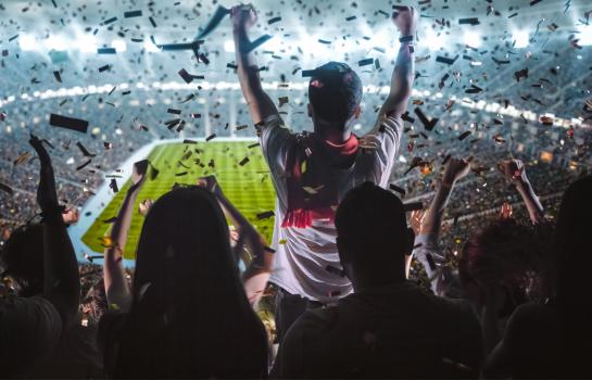 Partido-fútbol-deporte-hinchas