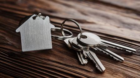 Vivienda-llaves de casa-hipoteca-inmobiliario