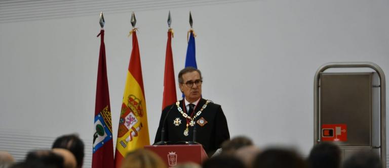 José María Alonso y el homenaje a los colegiados ICAM