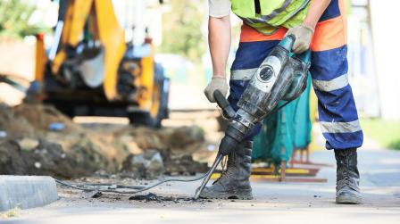 Prohibición de máquinas de construcción en meses de verano