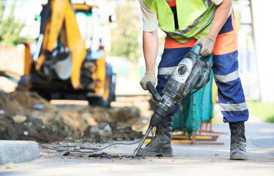 Prohibición de máquinas de construcción en meses de verano