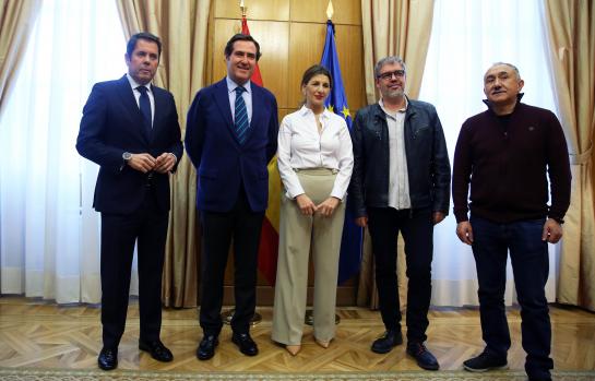 Subida SMI a 950€