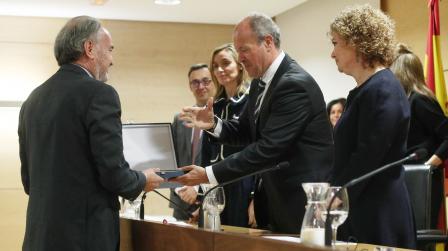 Juan Carlos Campo entrega las Medallas y Placas de Honor del Colegio de Registradores de España