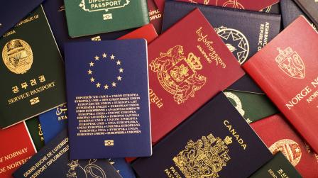 Regularizar situación de extranjeros en España