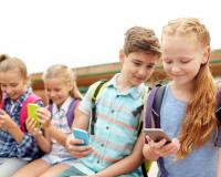 Prohibición uso del móvil en clase