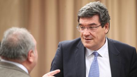 Ministro Escriva ayudas autonomos